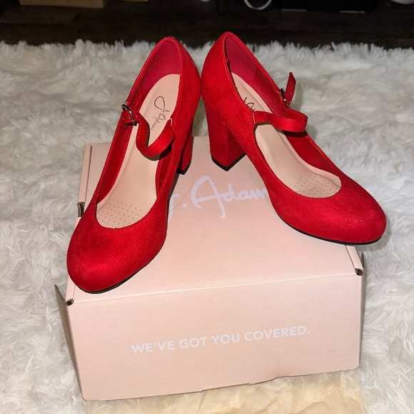 Red heels gently used - Picture 3 of 5